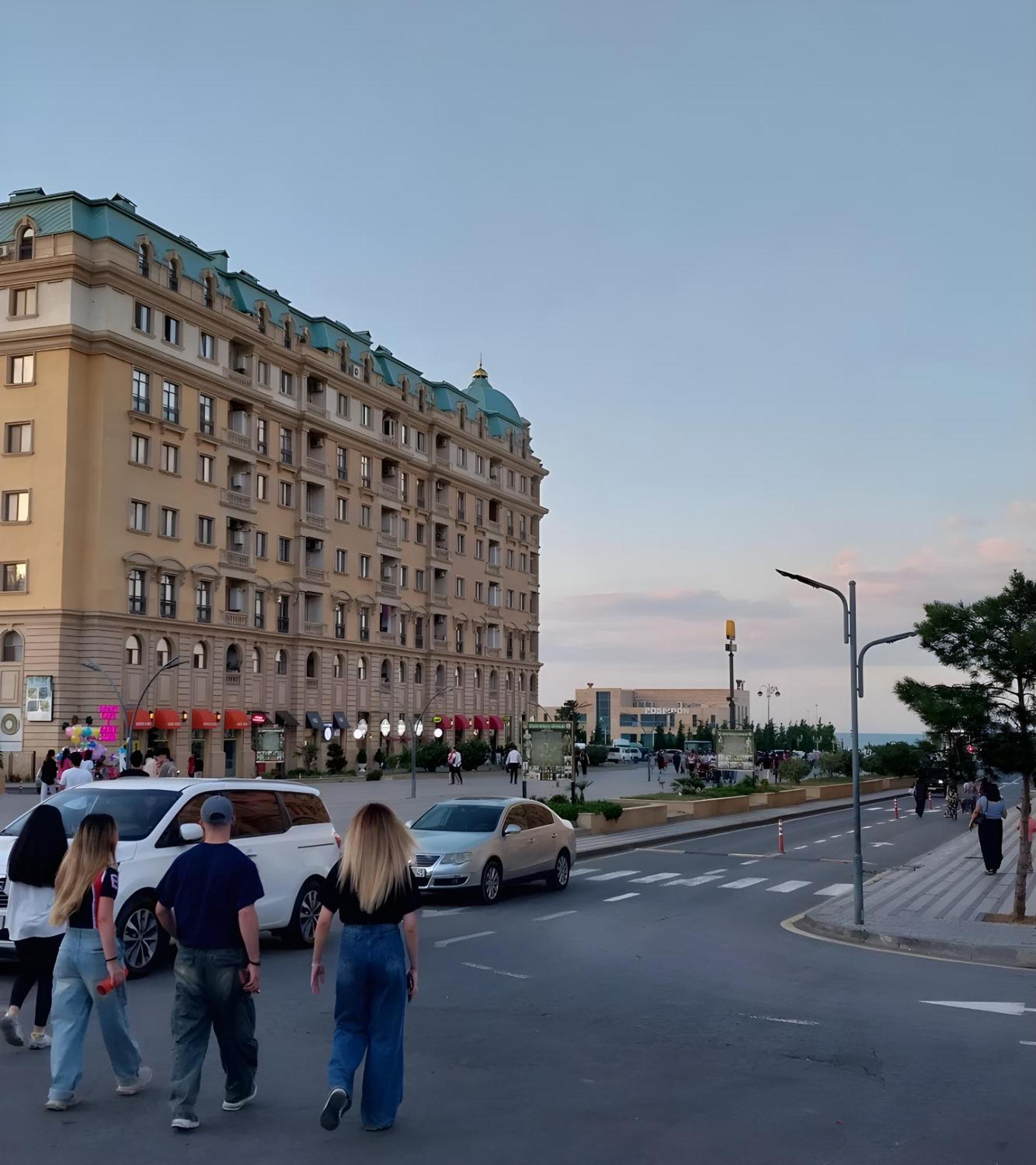Banu House Apartment Sumqayıt Екстериор снимка