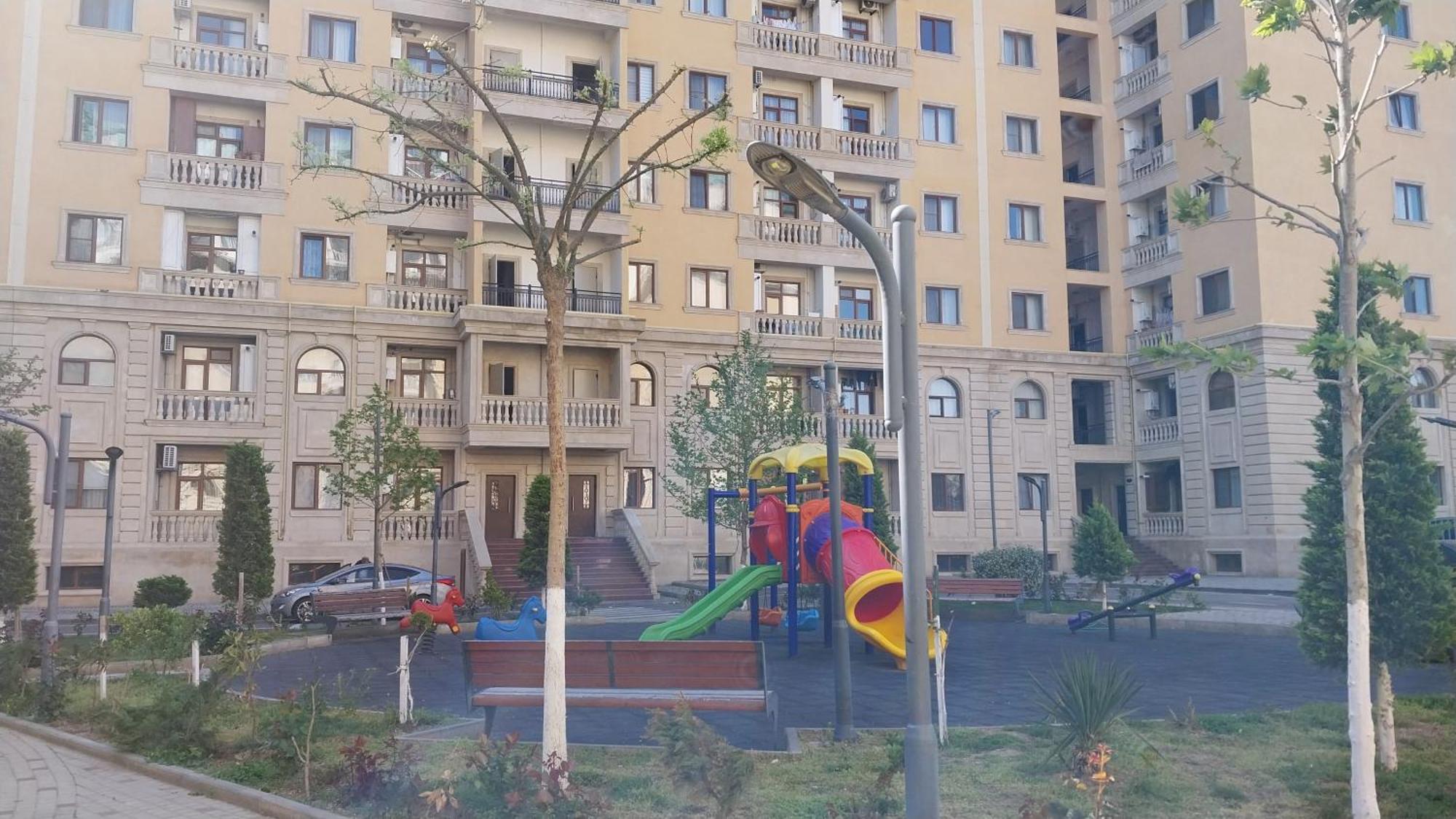 Banu House Apartment Sumqayıt Екстериор снимка